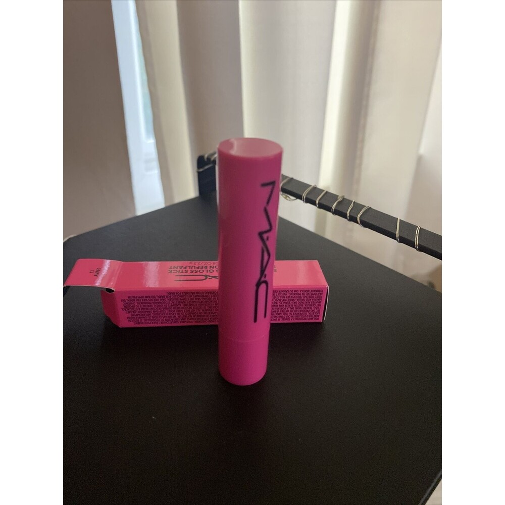 MAC Squirt Plumping Gloss Stick in the shade “ 13 AMPED ”